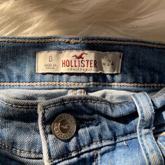 Hollister high-waisted denim shorts - Picture 3 of 3